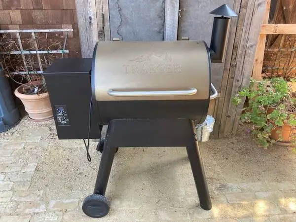 Traeger Smoker Grill 22