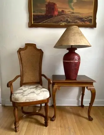 Thomasville Dining Arm Chair And Queen Anne Style Entryway Table
