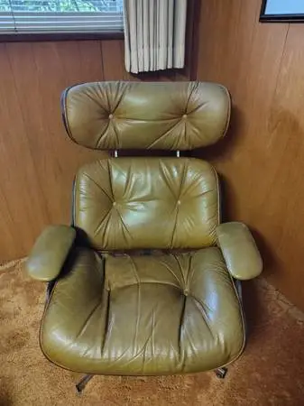 Office or home swivel chair