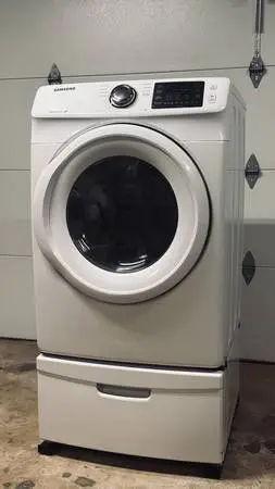 Samsung Dryer with Pedestal