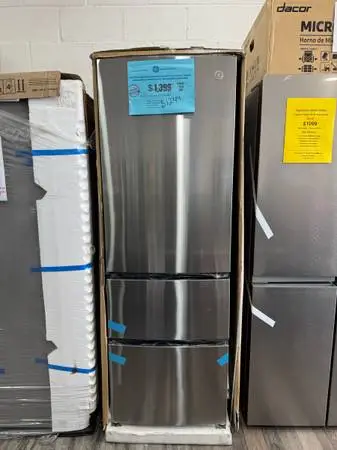 GE 24”W 11.9 cu.ft Brand New Stainless Steel Bottom Freezer Refrigerator