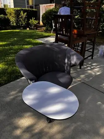 i2i Steelcase Swivel Chairs (avail. in grey only)