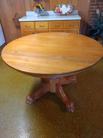 Oak table
