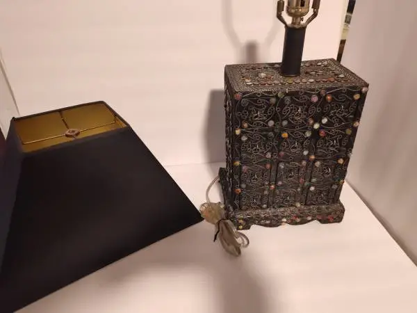 LAMP:BEAUTIFUL ECCENTRIC W/ NATURAL STONES AND HAND METAL WORK