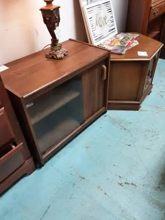 Small Entertainment center 10156