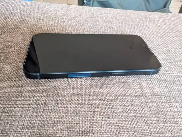 Unlocked iPhone 14, black