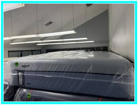 FULL SIZE SEALY POSTUREPEDIC PLUS MATTRESS & BOX SPRING BED SET