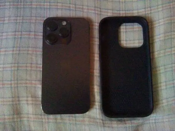 Apple Iphone 13 promax- READ.....
