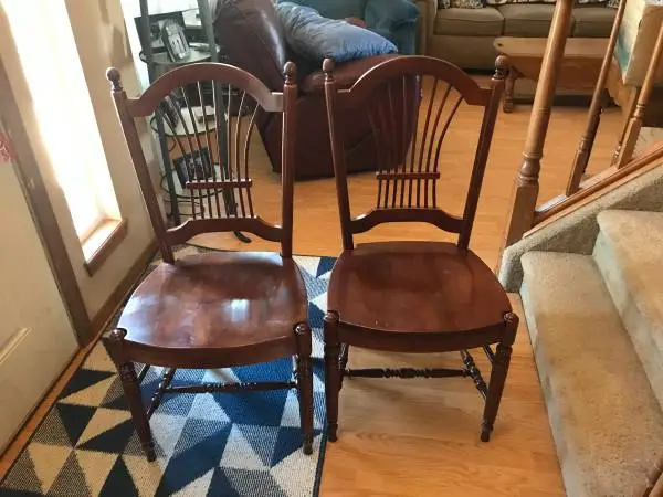 Pair of Ethan Allen dining chairs