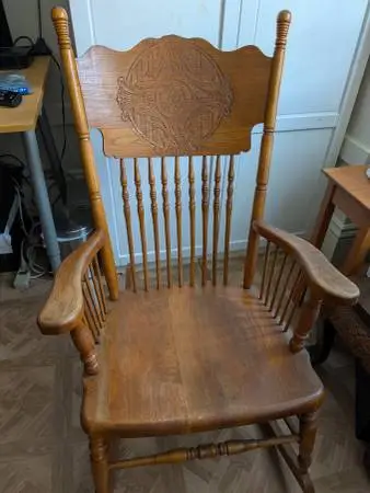 Vintage solid oak rocker chair in excellent condition
