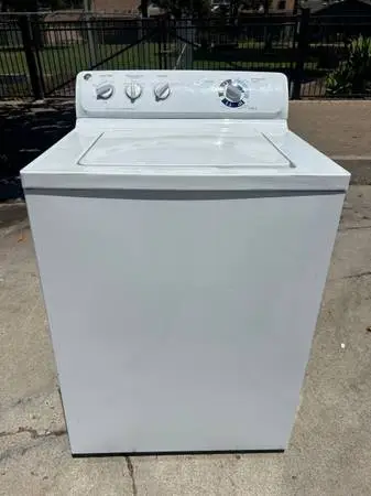 Warranty- free installation and delivery nice GE washer