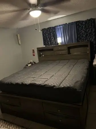 King bedroom set everything for $300obo