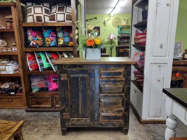 Rustic Tall Chest 4 drawers 1 door