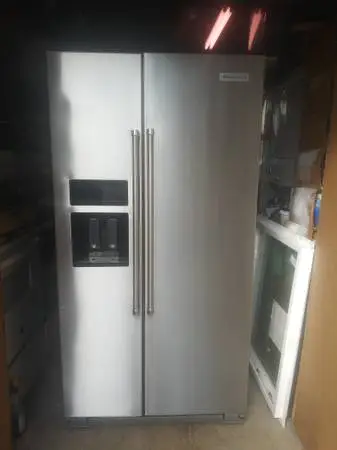 KitchenAid 19.8-cu ft Counter-depth Side-by-Side Refrigerator