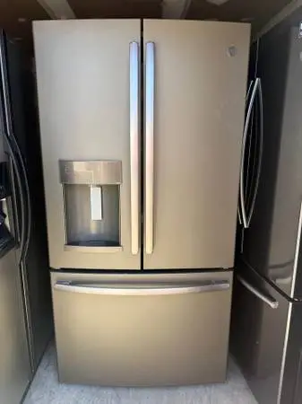 GE Stainless Steel French Door Refrigerator w/ Ice Maker