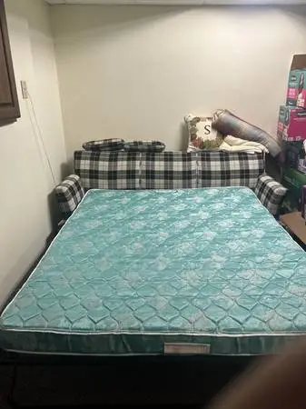 Simmons Queen Sleeper Sofa - Excellent Condition