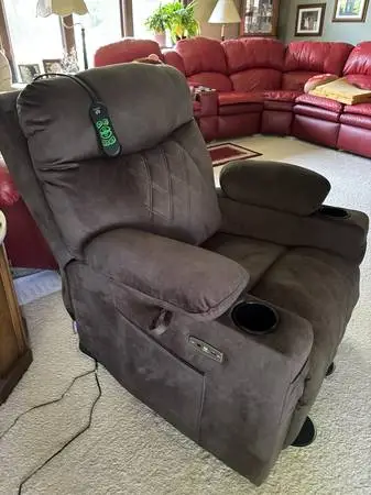 New Lift Chair MCombo Small Triple Motor Power Lift Recliner Chair