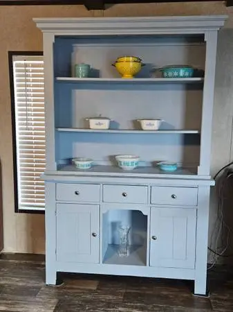 China hutch