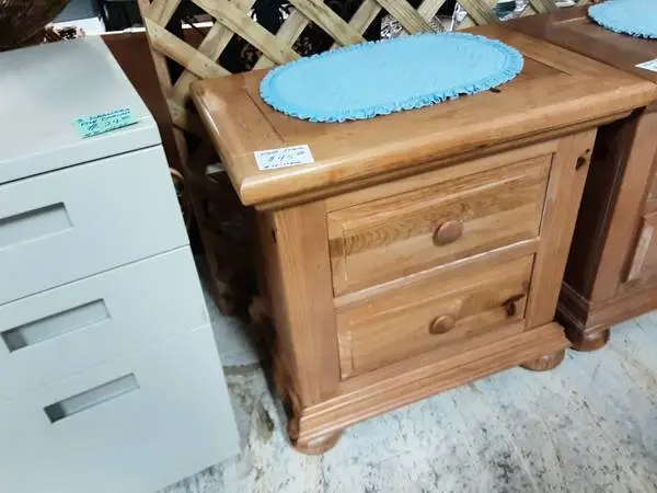 Night Stand  10606 10607
