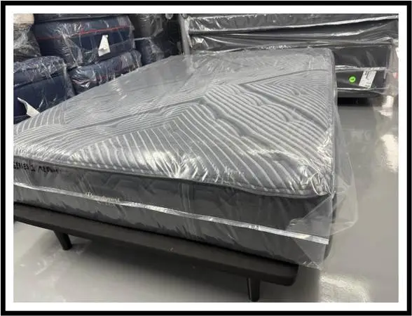 QUEEN SIZE SIMMONS BEAUTYREST BLACK SERIES 1 MATTRESS & BOX BED