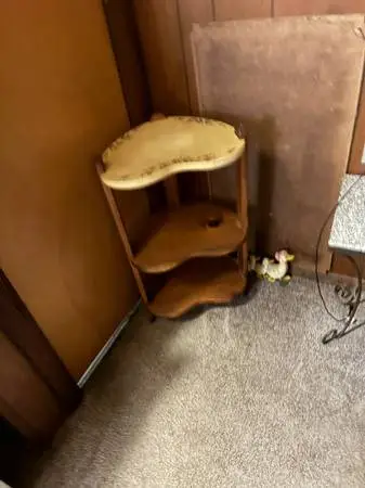Unique corner shelf