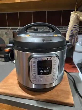 Instant Pot 6 qt Stainless-Steel Pot and Stainless-Steel Steaming Rack