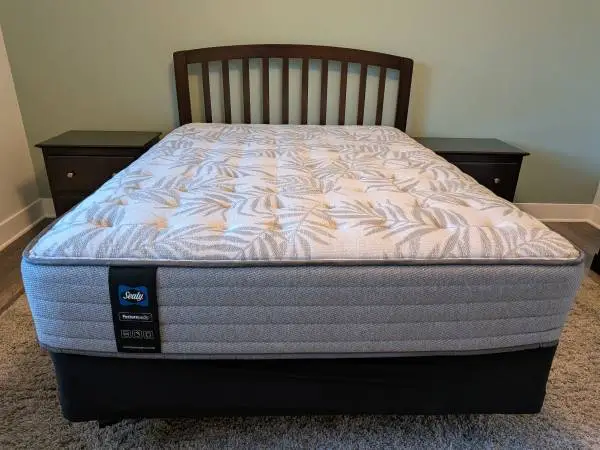 BEDROOM SET FOR SALE