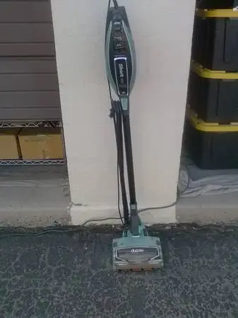SHARK vacuum cleaner