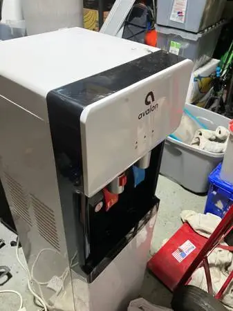 Avalon water dispenser delivery
