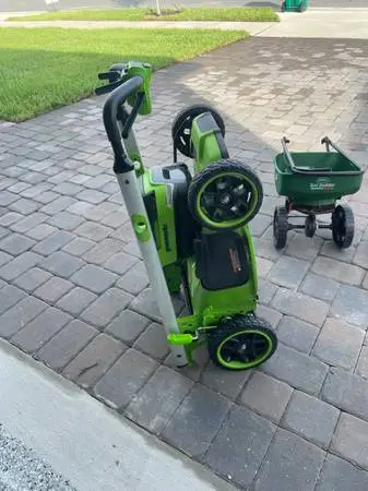 Electric LawnMower