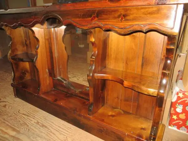 Queen Waterboard Headboard, Frame and Hardware