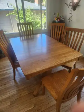 Table & Couch