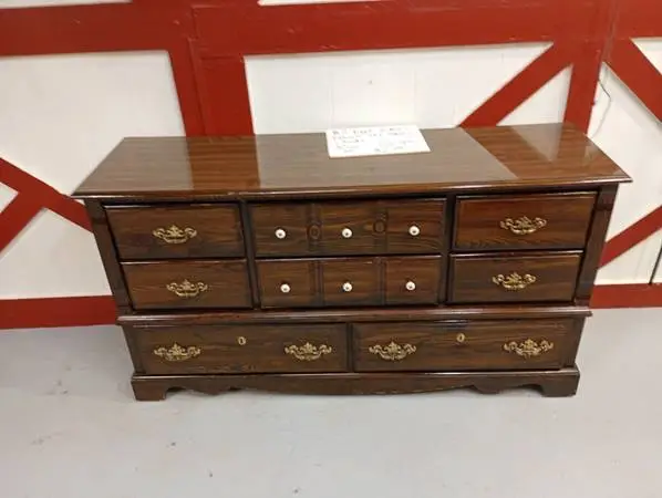 Basic 8 drawer dresser oiled and clean