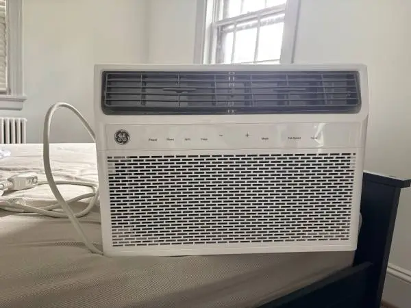 Air Conditioner Window Unit Barely Used