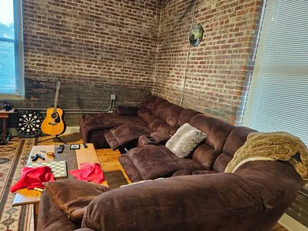 6 Piece Sectional Couch - Very Good Condition
