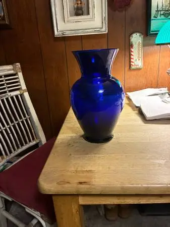 Flower vase