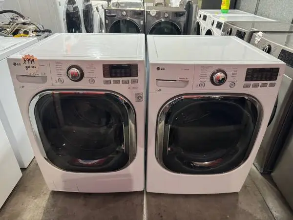 LG Washer And Gas Dryer Set