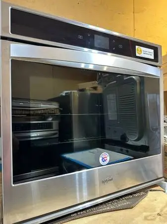 Whirlpool - 30 Built-In Single Electric Wall Oven - Stainless Steel