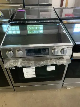 **LG STAINLESS INDUCTION SLIDE IN STOVE**ON SALE NOW**