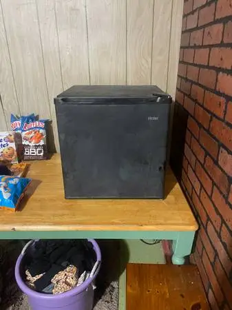 Haier Mini Fridge