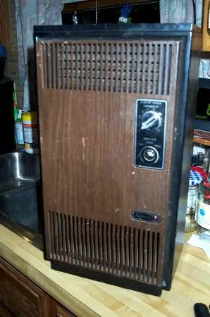 ELECTRIC space HEATER portable Vintage 1970s Edison Wood Grain Metal