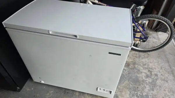 7.0 cu/ft chest freezer