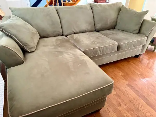 Green 2 pc sectional lounger