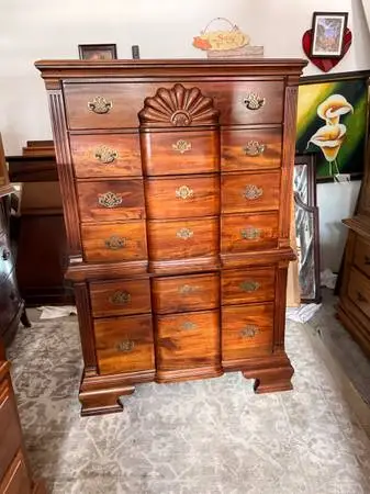 Dresser