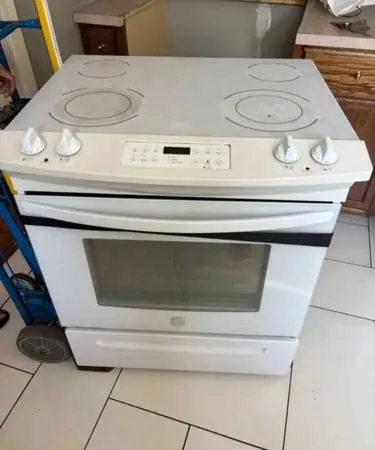 Kenmore electric stove has been tested works great in very good condition its g