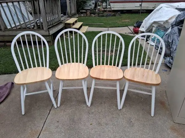 /*/*/*/* COUNTRY STYLE CHAIRS *\*\*\*\