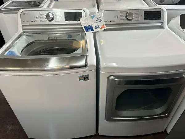 LG Set Washer and Dryer Side by Side