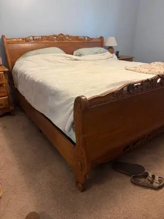 Vintage 90’s Solid Wood Master Bedroom Set