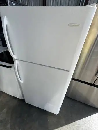 Frigidaire refrigerator top bottom door 18 cu.ft