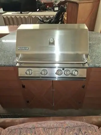Jenn-Air Marble top BBQ/Rotisserie Grill